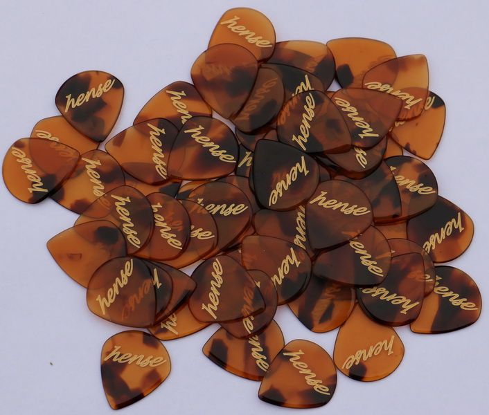 Hense Happy Turtle JZ Casein Pick 1,5mm - Image 2