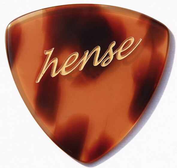 Hense Small Triangle Happy Turtle Casein Pick 1,2mm